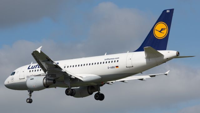 Airbus A319 (D-AIBG)