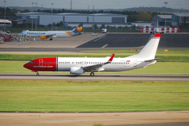 Boeing 737-800 (EI-FJK)