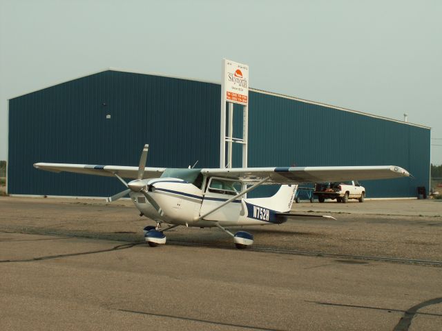 Cessna Skylane (N752H) - Ft. Nelson, the first RON on summer vacation. 850 NM from Fairbanks.