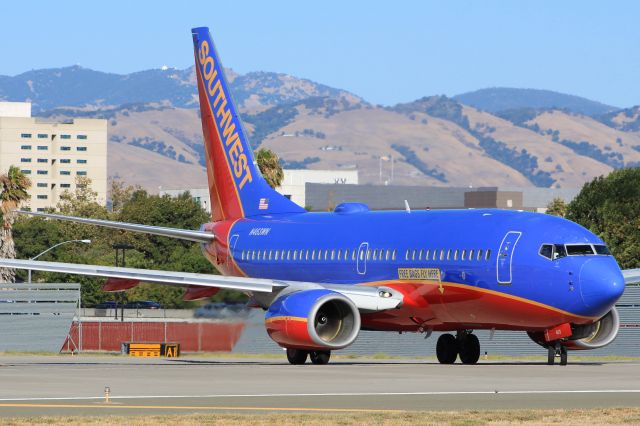 Boeing 737-700 (N463WN)