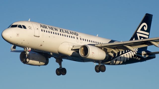 Airbus A320 (ZK-OXI)