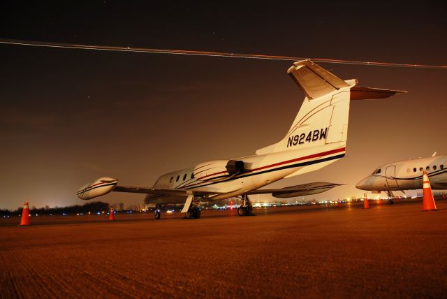 Learjet 25 (N924BW)