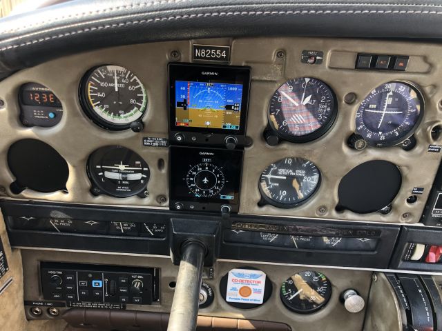 Piper Cherokee (N82554)