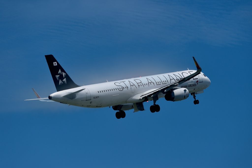 Airbus A321 (HL8071)