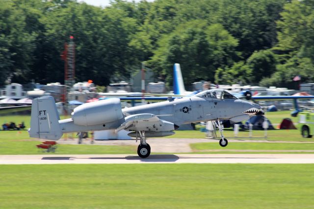 Fairchild-Republic Thunderbolt 2 — - A-10 from Pope AFB lands at EAA Oshkosh Monday 1st Day.