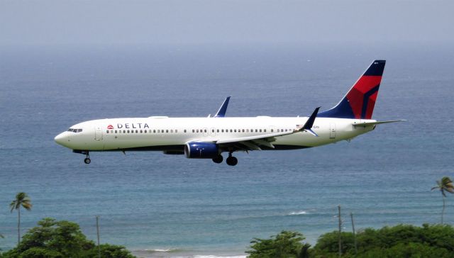 Boeing 737-900 (N871DN)