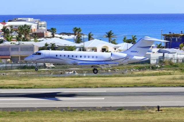 Bombardier Global 5000 (TWY99) - Twy99 twilight landing at TNCM