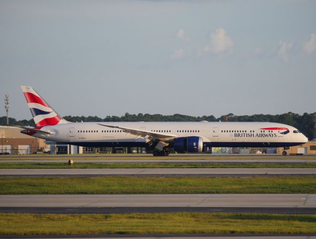 BOEING 787-10 Dreamliner (G-ZBLA)