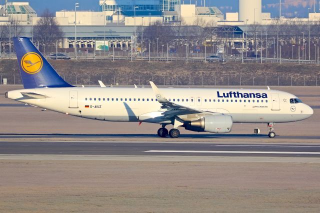 Airbus A319 (D-AIUZ)