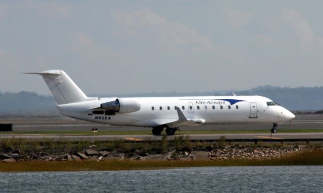 Canadair Regional Jet CRJ-200 (N91EA)