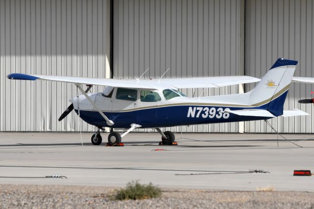 Cessna Skyhawk (N73938)