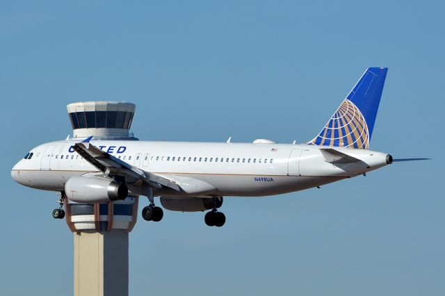 Airbus A320 (N567UW) - United Airbus A320-232 N498UA at Phoenix Sky Harbor on January 17, 2016. It first flew as F-WWIK on September 10, 2002. Its construction number is 1702. It was delivered to United Airlines on March 21, 2002 and transferred to Ted on March 13, 2004. It was transferred back to United on January 4, 2009. 