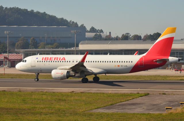 Airbus A320 (EC-LUL) - EC-LUL After Landing At LEVX From LEMD. 14-11-2021