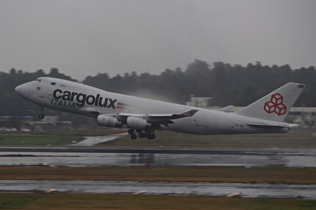 Boeing 747-400 (LX-YCV)