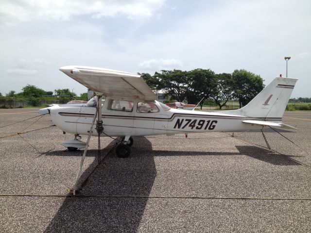 Cessna Skyhawk (N7491G)