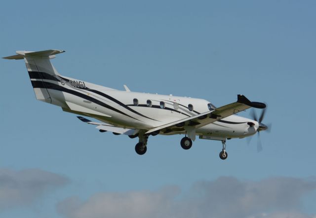 Pilatus PC-12 (FSY185) - On final to 06L in CYHU. 09-09-2020