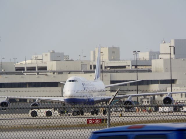 Boeing 747-400 (EI-XLM)