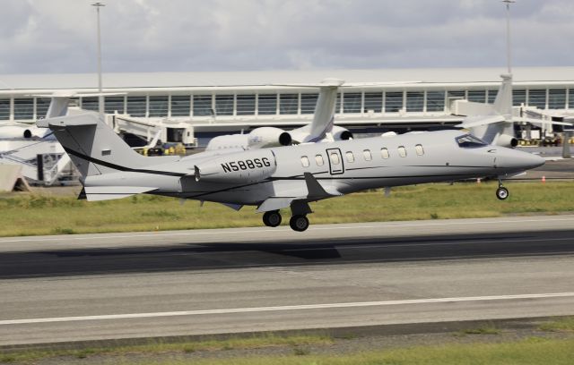 Learjet 45 (N588SG)