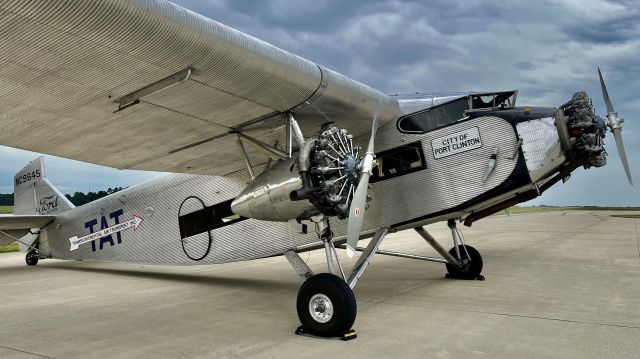 Ford Tri-Motor (N9645) - N(C)9645, a 1928 Ford 5-AT-B Tri-Motor, sitting pretty outside the terminal @ KVPZ. 7/11/22. 