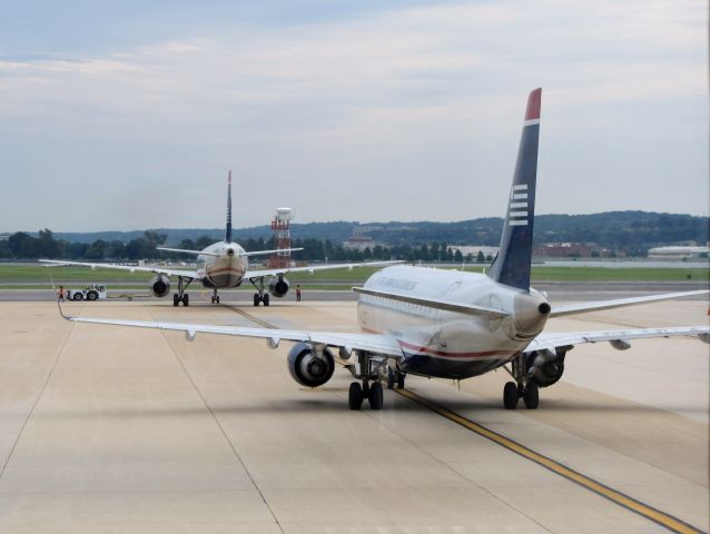 Embraer 170/175 (N801MA) - Push back time in Reagan