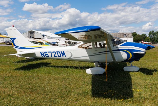 Cessna Skylane (N672DM)