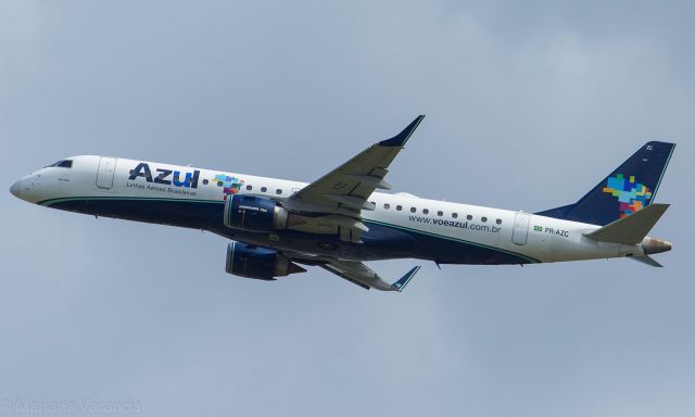 Embraer ERJ-190 (PR-AZC)