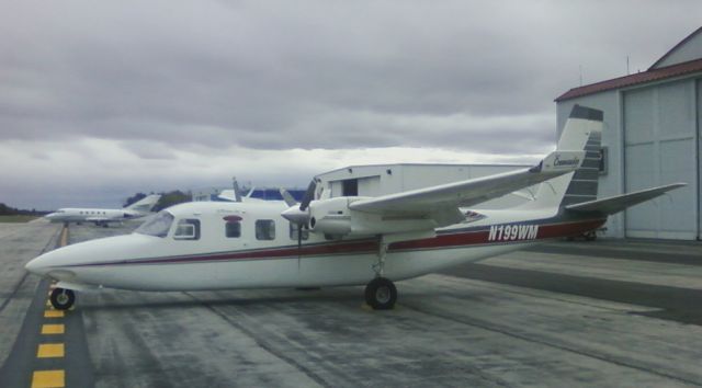 Rockwell Commander 685 (N199WM)