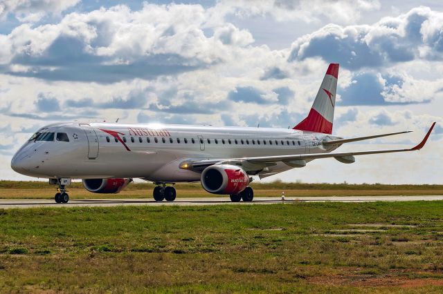 Embraer ERJ-190 (OE-LWP)