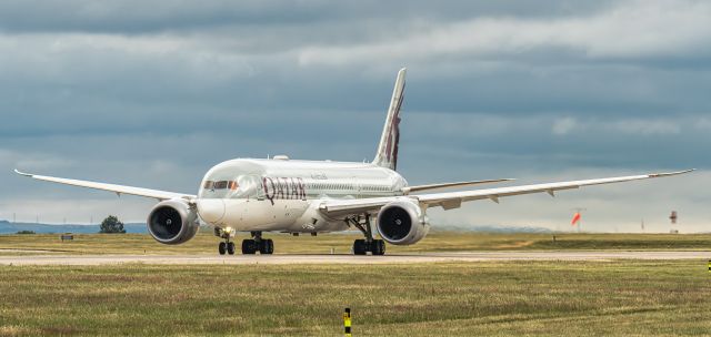 Boeing 787-8 (A7-BHC) - QR22 on the way home Doha at 23L Manchester Airport