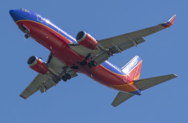 Boeing 737-700 (N610WN)