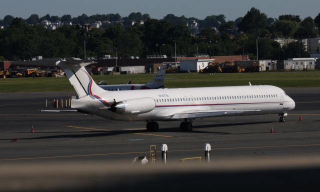 McDonnell Douglas MD-83 (N787TW)