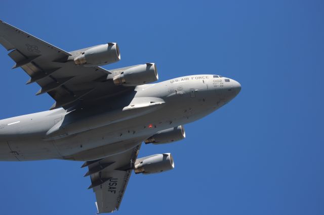 Boeing Globemaster III (AFR50102) - Under the beast with a wide angle lens at Appleton International.........