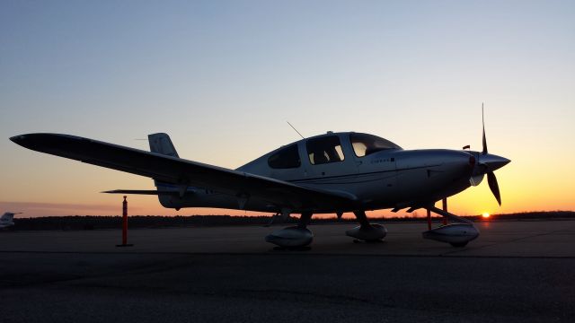 Cirrus SR-22 (N271CP)