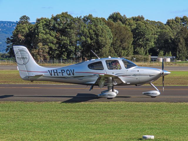 Cirrus SR-22 (VH-PQV)