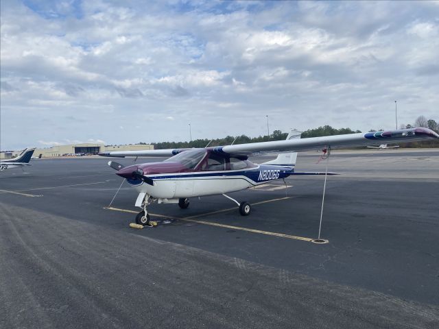 Cessna Cardinal (N8006G) - DEC8; flight line at KSOP