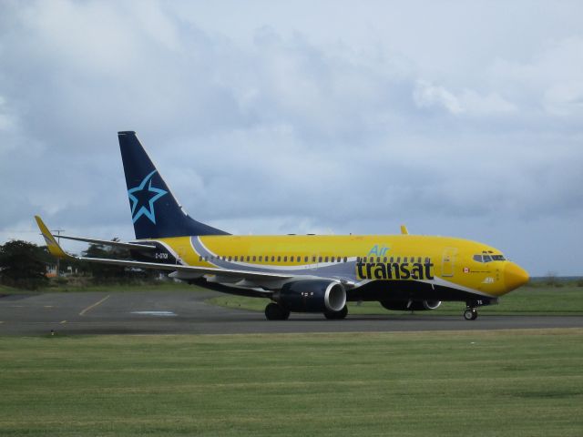 Boeing 737-700 (C-GTQI)