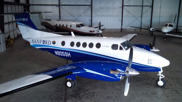 Beechcraft Super King Air 200 (N905SH)