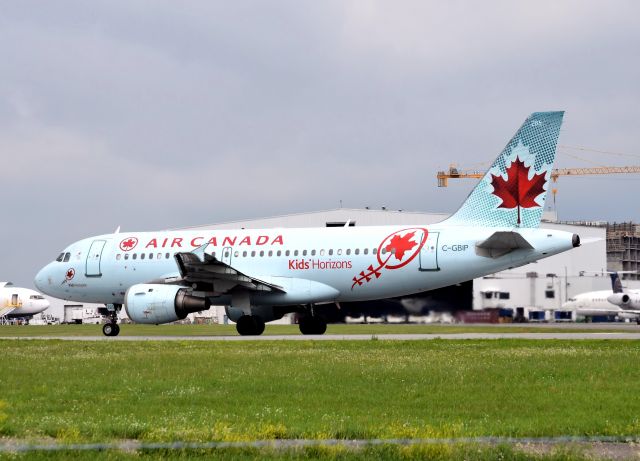 Airbus A319 (C-GBIP) - Heading for Torontos Pearson Airport.