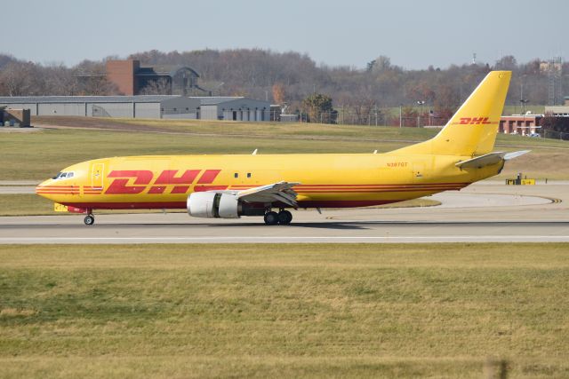 BOEING 737-400 (N307GT) - DHL Colors