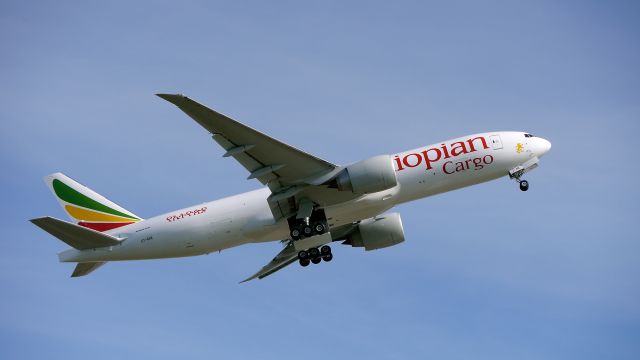 Boeing 777-200 (ET-ARK) - BOE179 makes a missed approach to Rwy 16R during a C1 flight on 10/20/15. (ln 1346 / cn 42034).