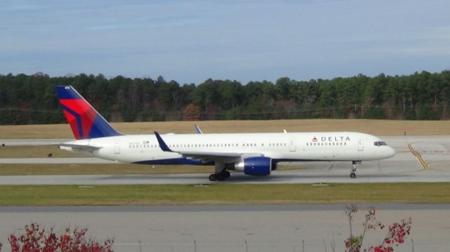 Boeing 757-200 — - Delta 1294 departing to Atlanta at 11:14 P.M.   Taken November 29, 2015.   br /Aircraft is was soon thereafter retired.    