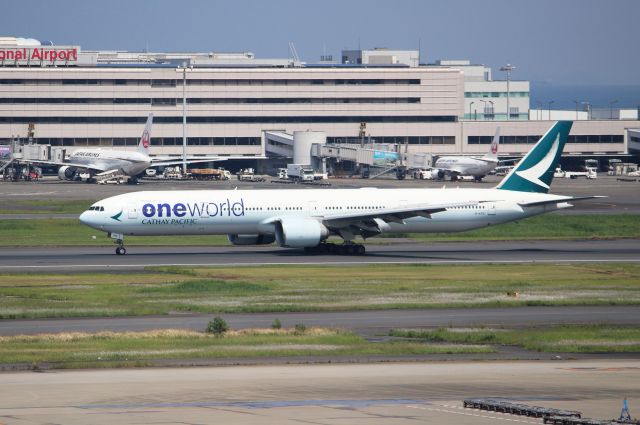 BOEING 777-300 (B-KPD)