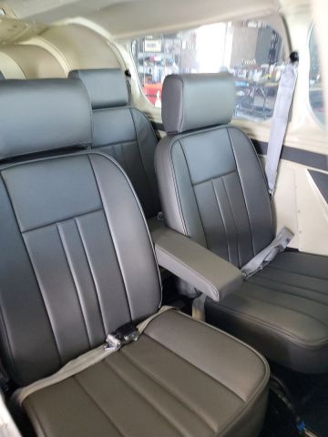 N252SJ — - New leather seats!