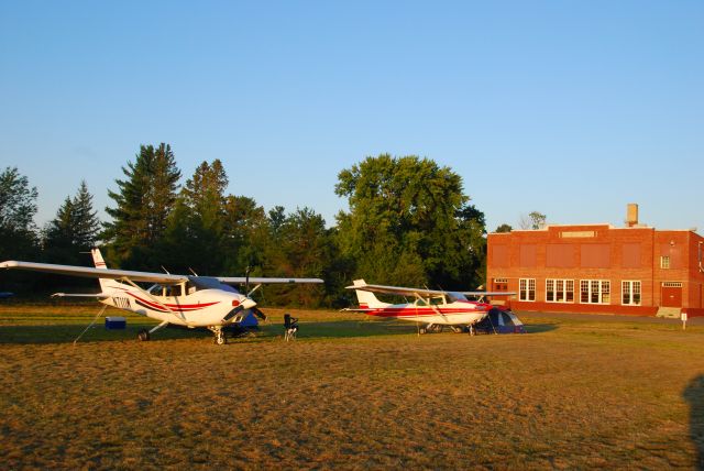 Cessna Skylane (N7111W)