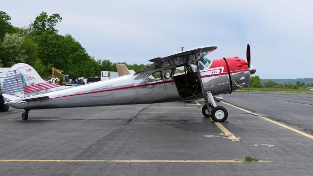 Cessna LC-126 (N1082D)