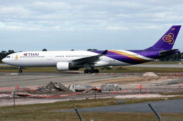 Airbus A330-300 (HS-TEH)