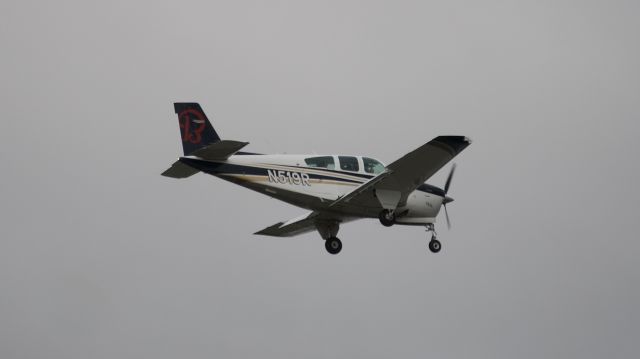 Beechcraft Bonanza (33) (N519R)