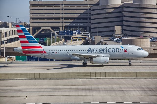 Airbus A320 (N652AW)