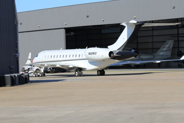 Bombardier Global Express (N629KD) - Bombardier BD-700-1A10 Global Express (cn 9141) N629KDbr /Addison (ADS). Built in 2004 and owned by Wilmington DE based jet charter company DCS Aviation LLC, part of the Deason Capital Services group.br /2017 11 26  a rel=nofollow href=http://alphayankee.smugmug.comhttps://alphayankee.smugmug.com/a