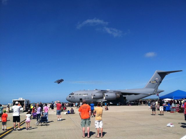 Boeing Globemaster III — - Blue Angels performing during the Rhode Island Airshow 2015.